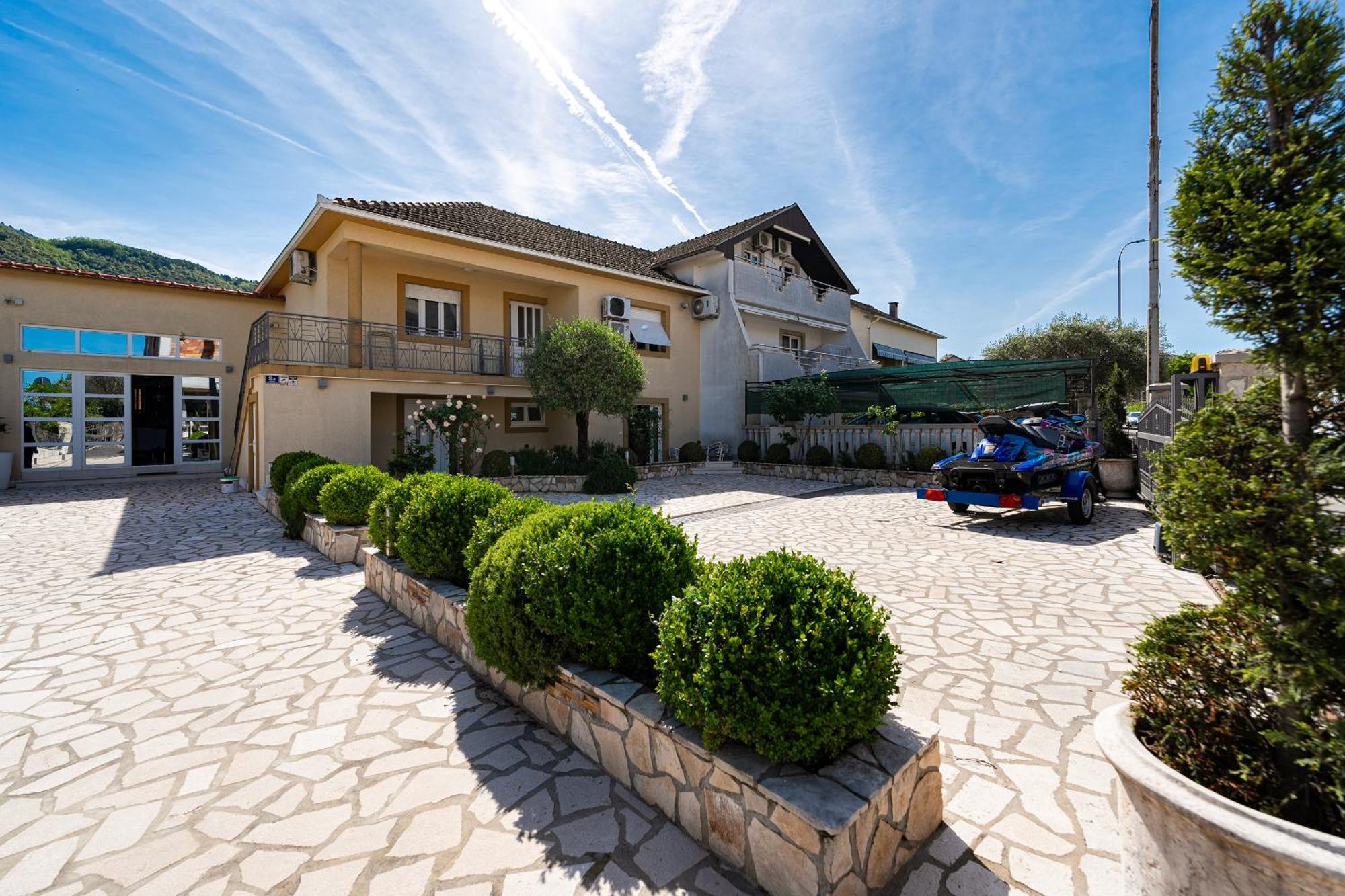 Raicevic Residence Tivat Exteriör bild